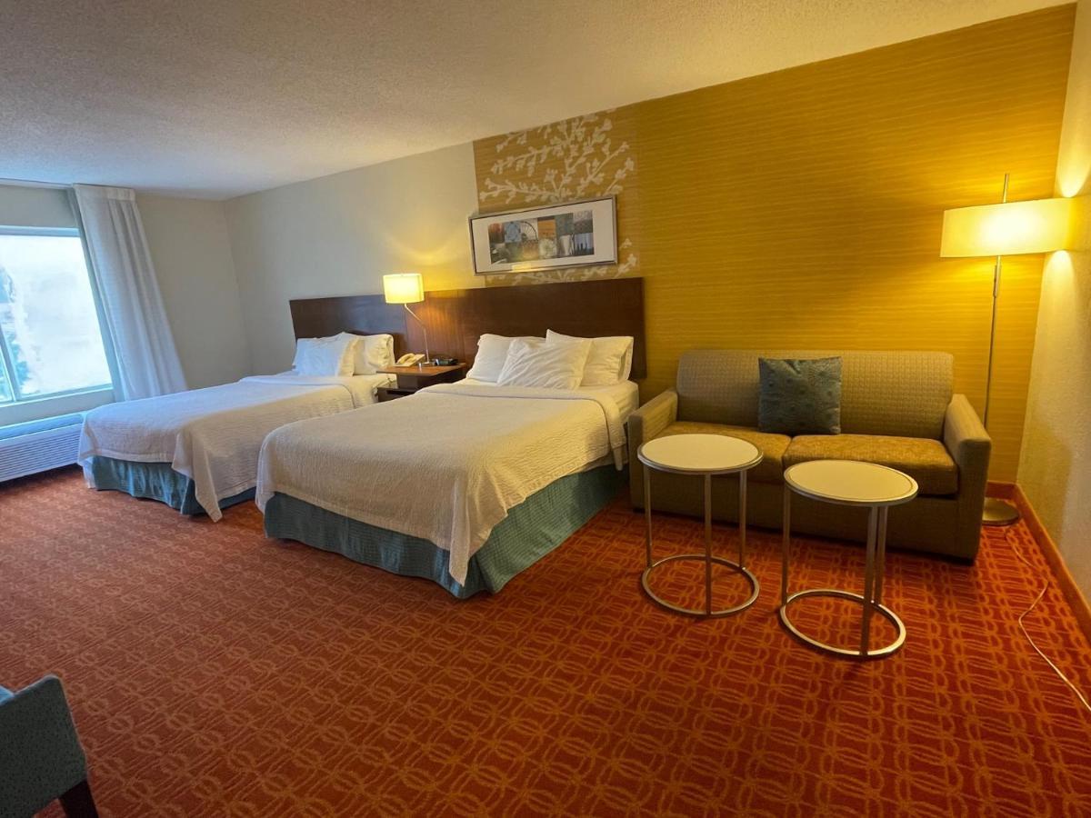 Fairfield Inn And Suites By Marriott Potomac Mills וודברידג' מראה חיצוני תמונה