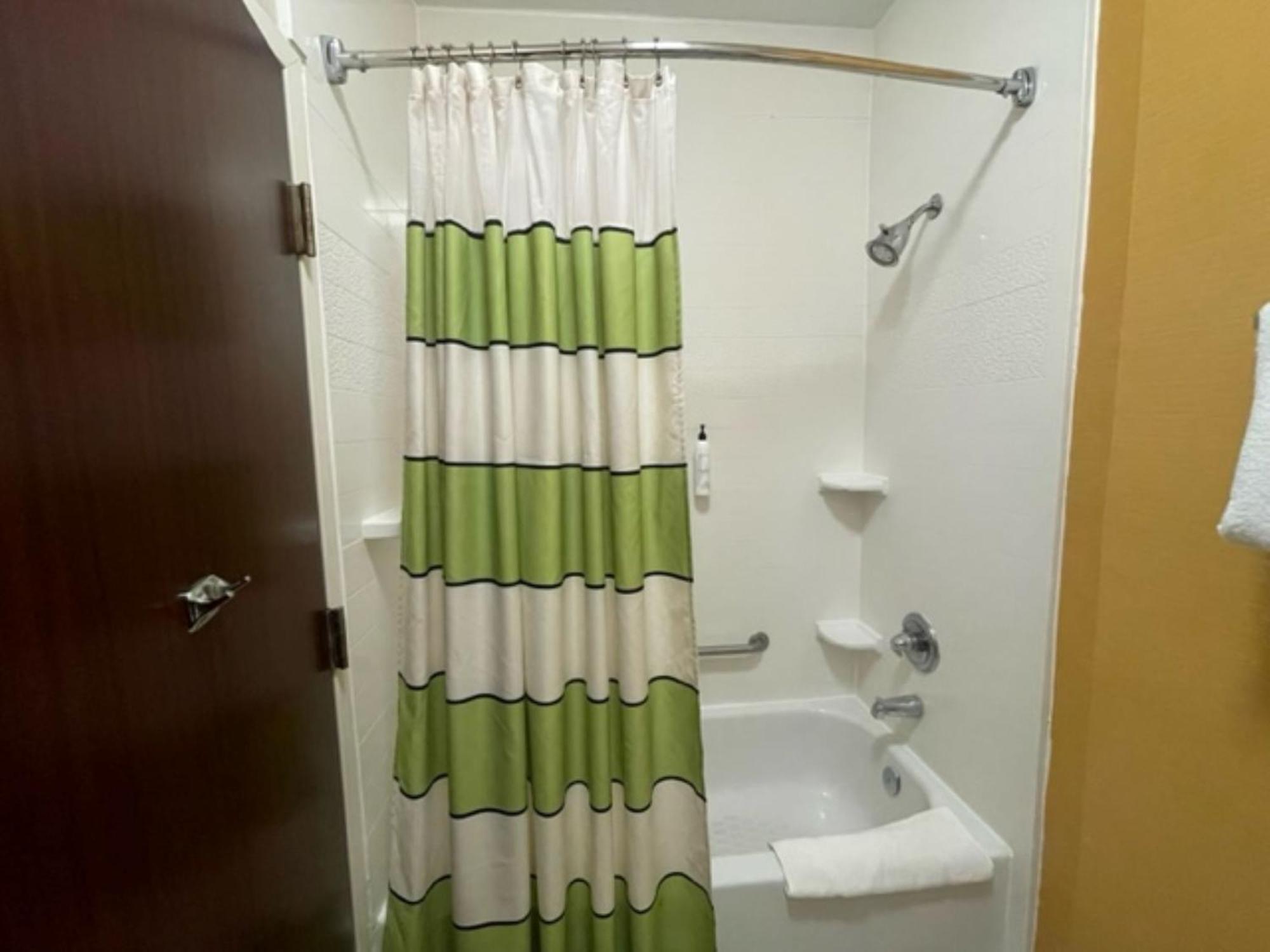 Fairfield Inn And Suites By Marriott Potomac Mills וודברידג' מראה חיצוני תמונה