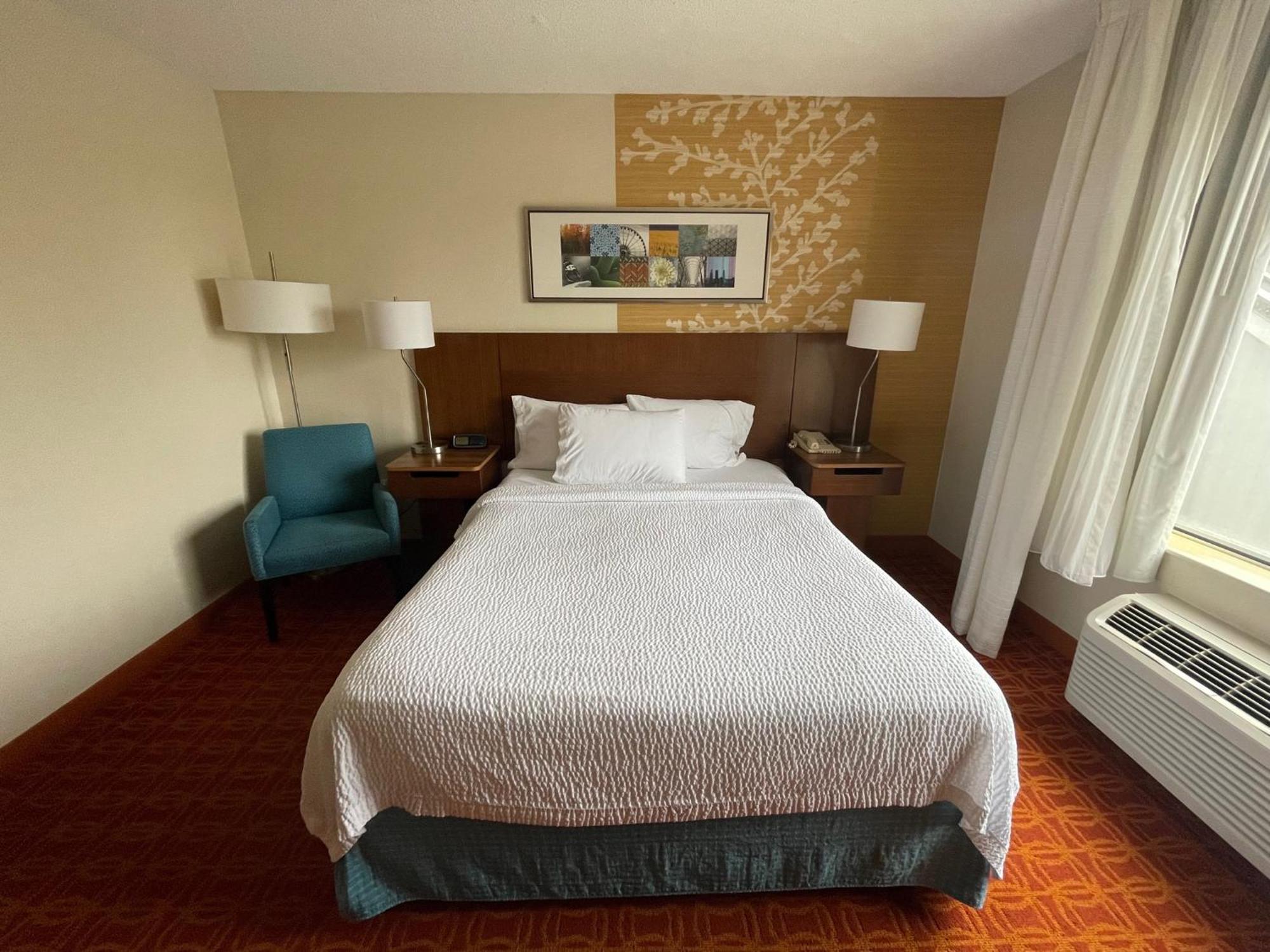 Fairfield Inn And Suites By Marriott Potomac Mills וודברידג' מראה חיצוני תמונה
