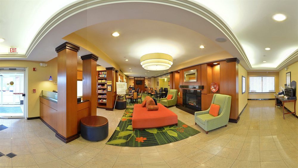 Fairfield Inn And Suites By Marriott Potomac Mills וודברידג' מראה חיצוני תמונה