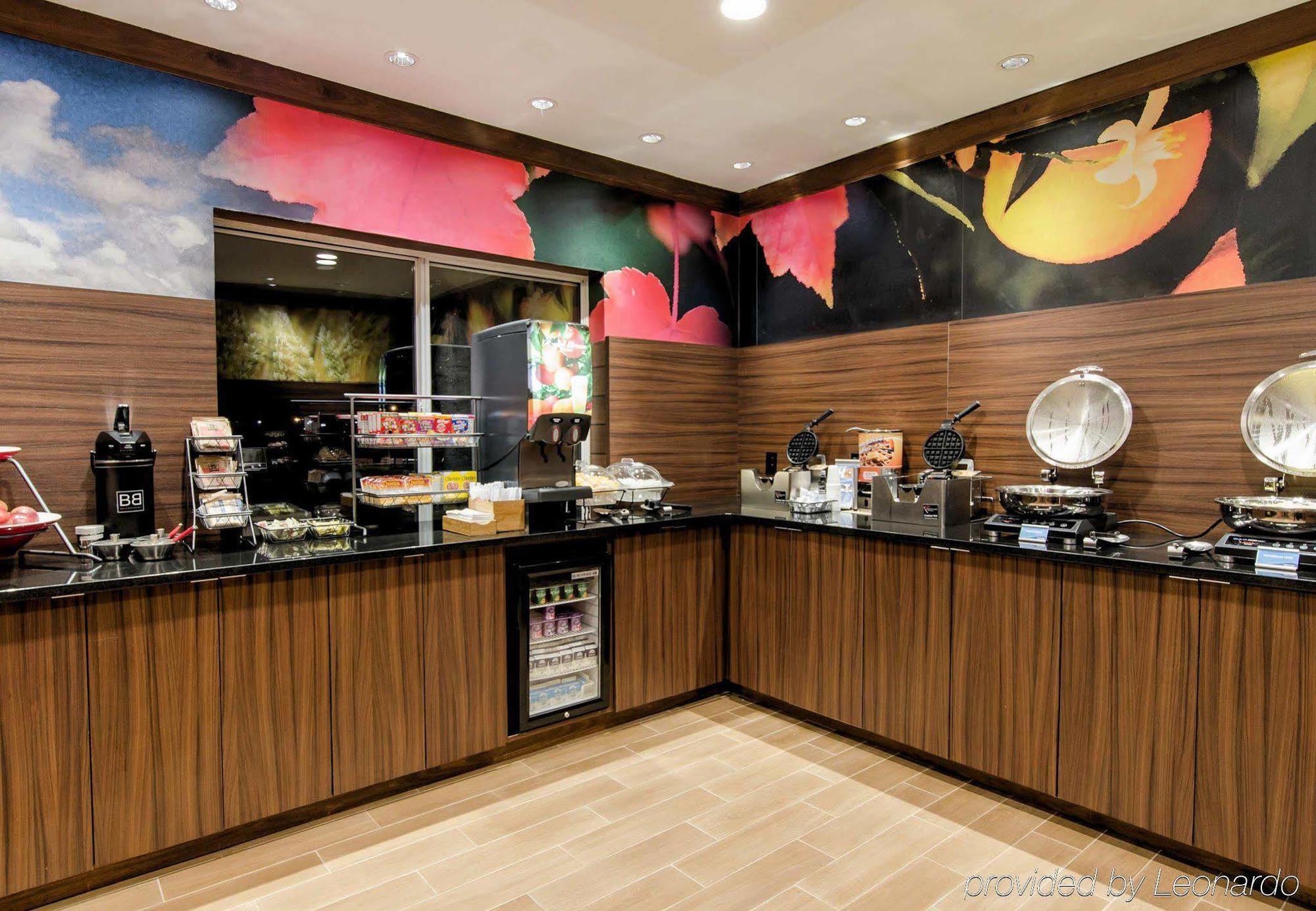 Fairfield Inn And Suites By Marriott Potomac Mills וודברידג' מראה חיצוני תמונה